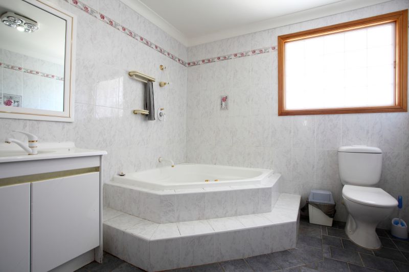 Cost of Bathtub Installation in Rio Rico, AZ
